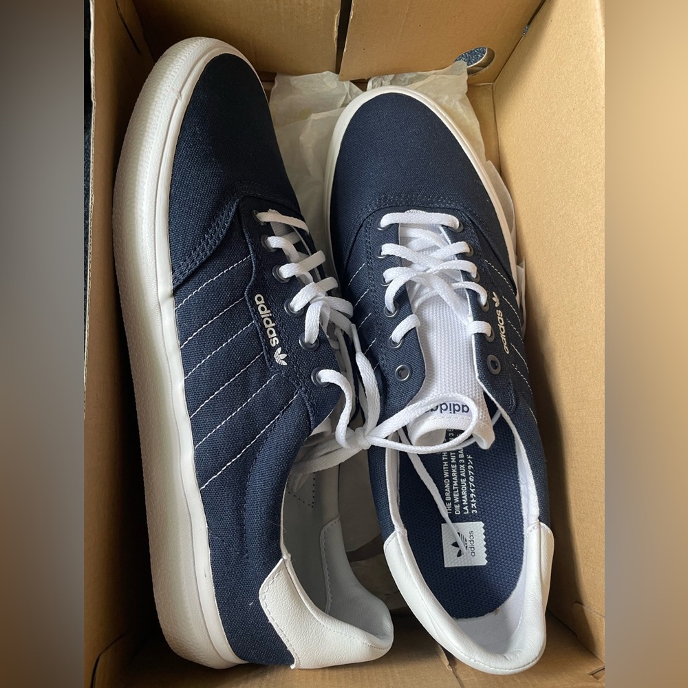 adidas 3MC EE6091 New in box Navy & White Size 13